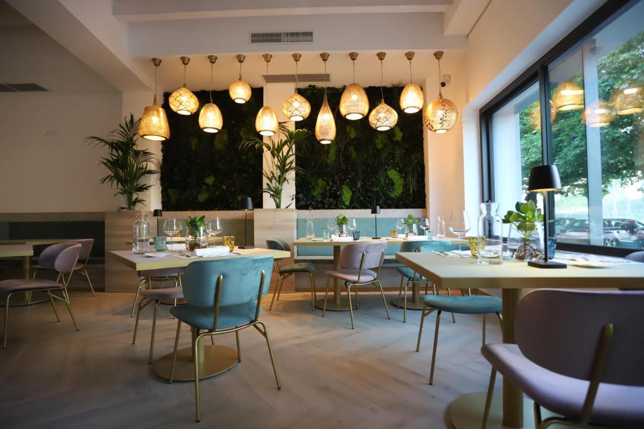 Luxury Suites Rocopom - Lake Front Malgrate Εξωτερικό φωτογραφία