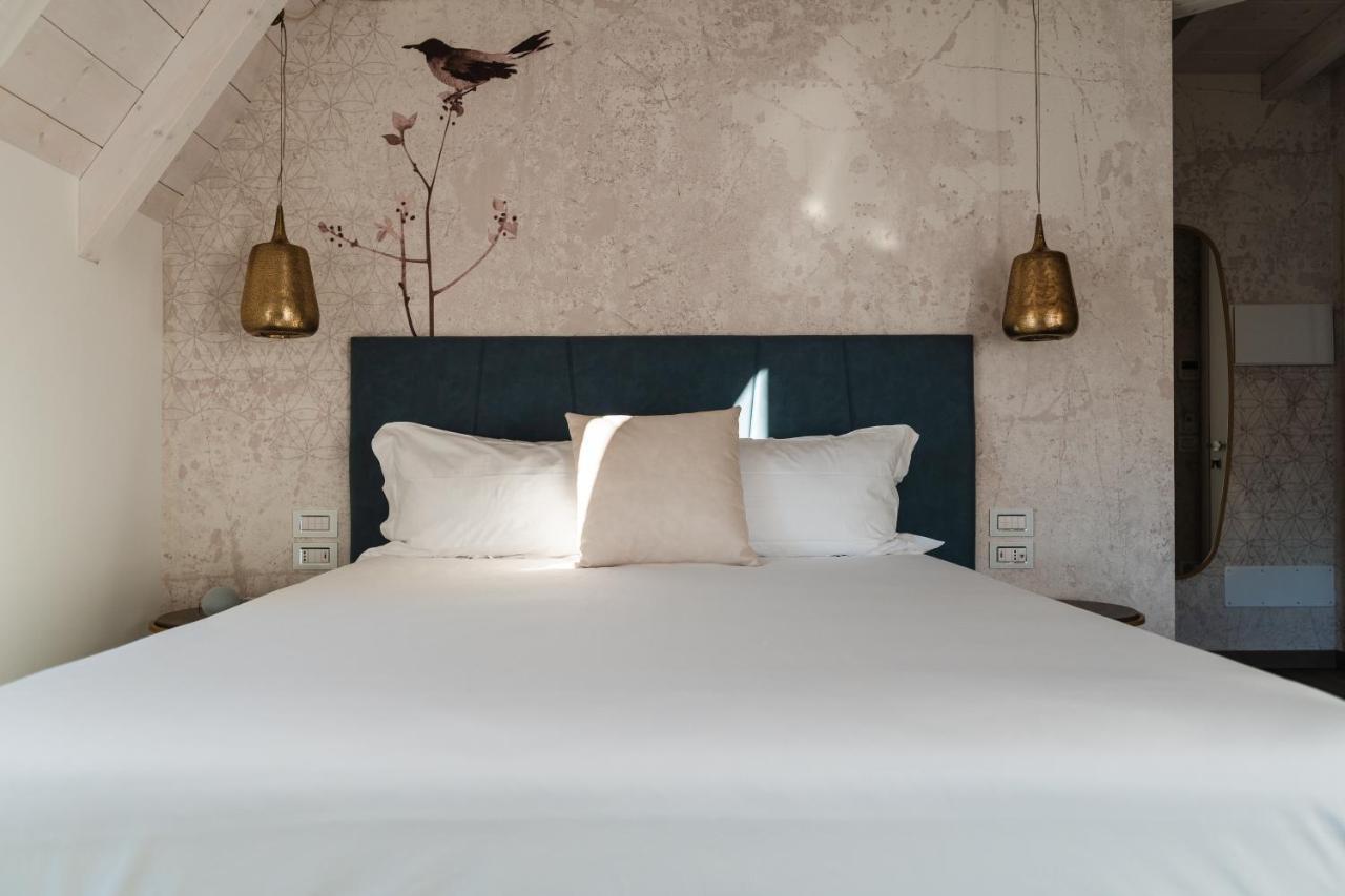 Luxury Suites Rocopom - Lake Front Malgrate Εξωτερικό φωτογραφία