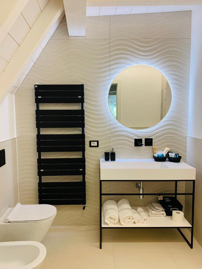 Luxury Suites Rocopom - Lake Front Malgrate Εξωτερικό φωτογραφία