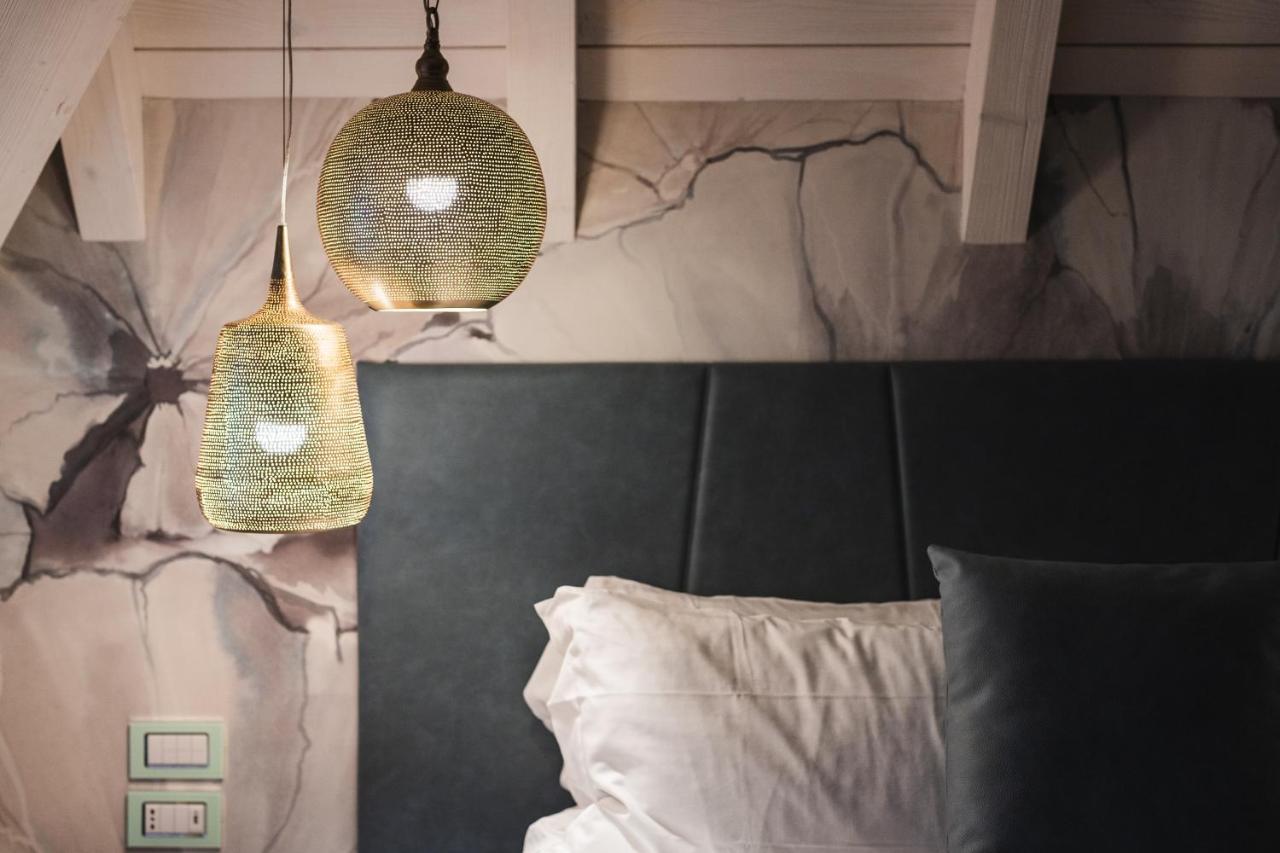 Luxury Suites Rocopom - Lake Front Malgrate Εξωτερικό φωτογραφία