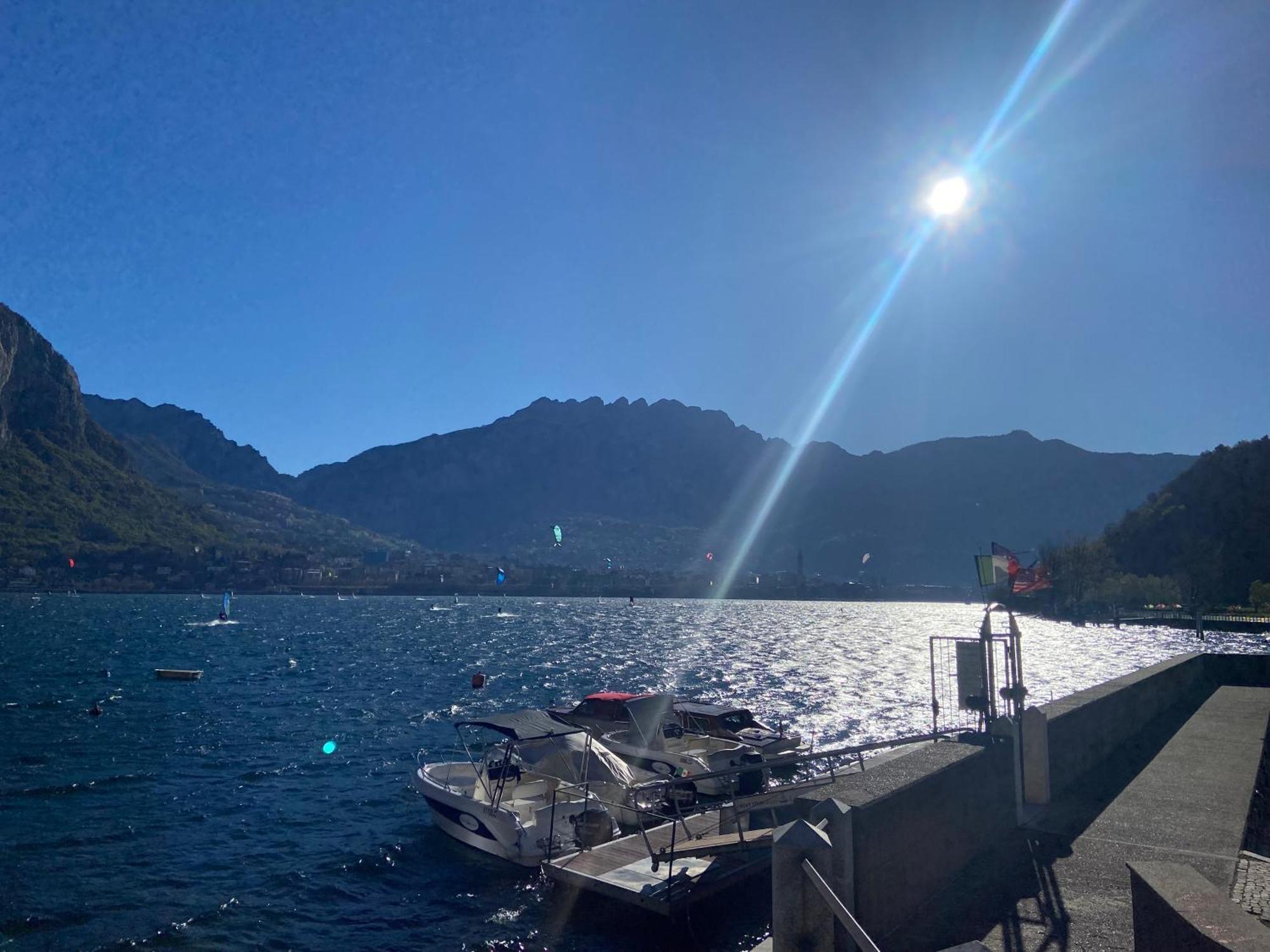 Luxury Suites Rocopom - Lake Front Malgrate Εξωτερικό φωτογραφία