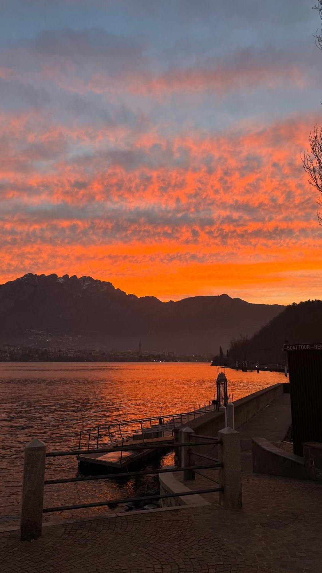 Luxury Suites Rocopom - Lake Front Malgrate Εξωτερικό φωτογραφία