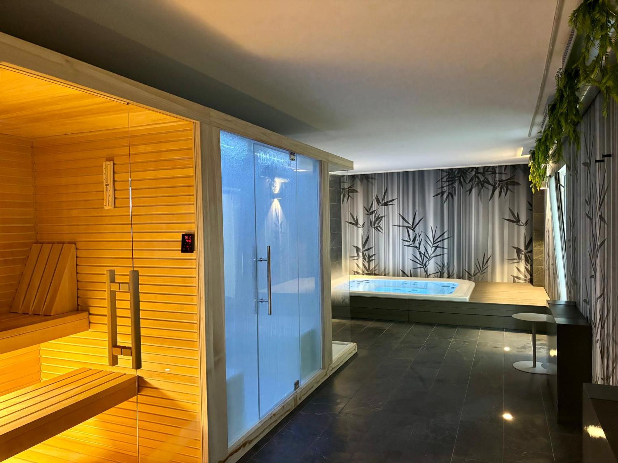 Luxury Suites Rocopom - Lake Front Malgrate Εξωτερικό φωτογραφία